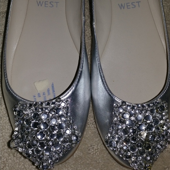 Nine West Shoes - Barely used ballet flats with jeweled stones